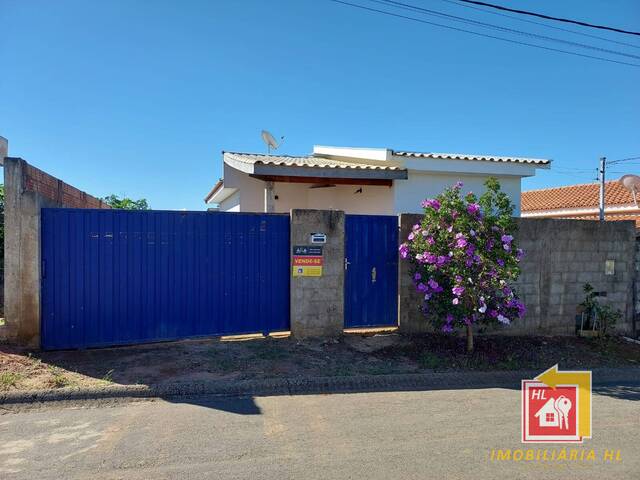 #CA28 - Casa para Venda em Nova Resende - MG - 1